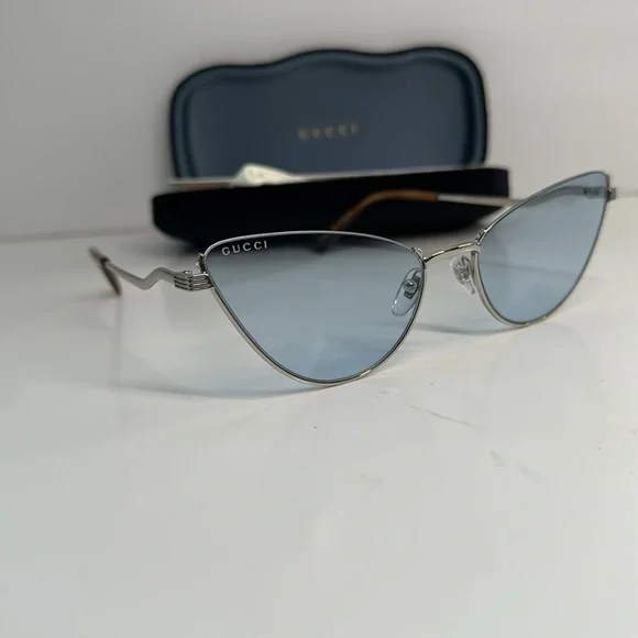 NEW Gucci GG1006S Cat Eye Sunglasses – Silver & Light Blue - Picture 2 of 11